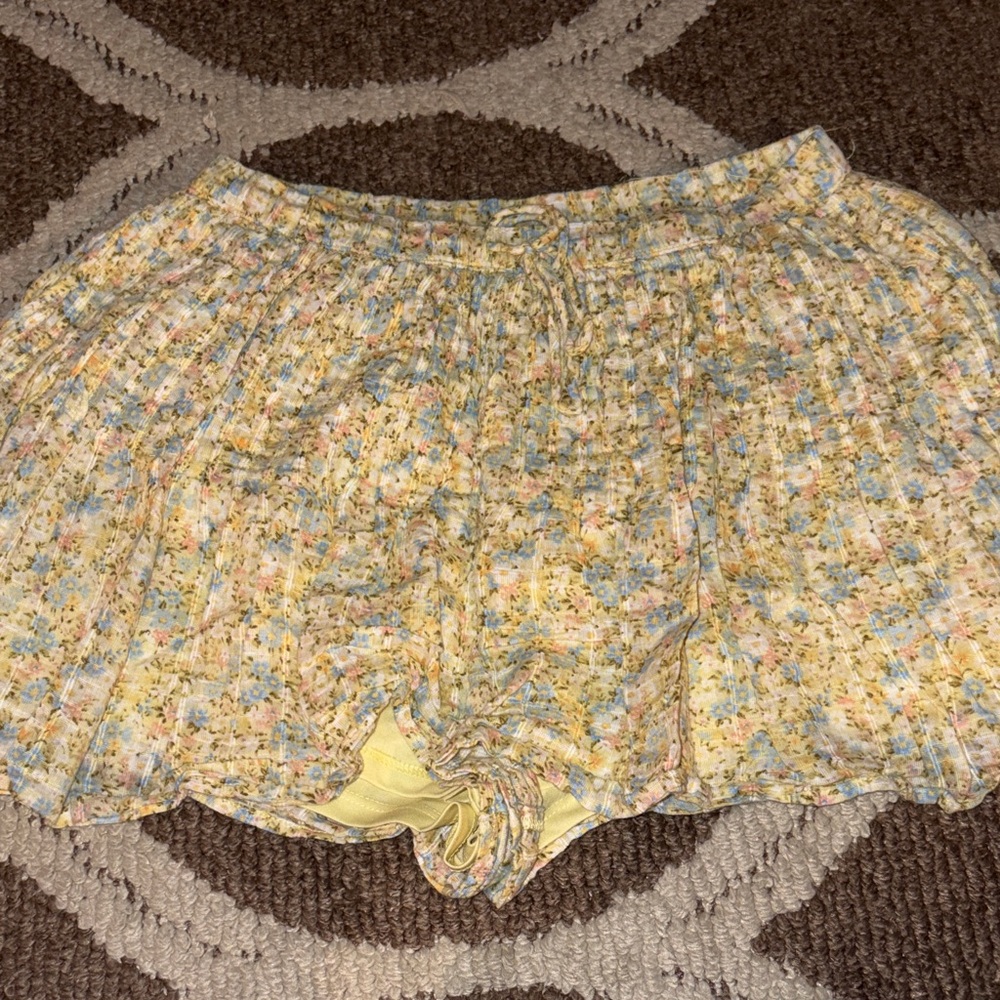 American Eagle Floral Skirt